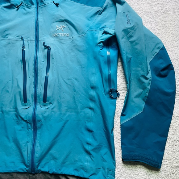Arcteryx Alpha AR Gortex Pro Blue Gradient Color - Picture 2 of 16